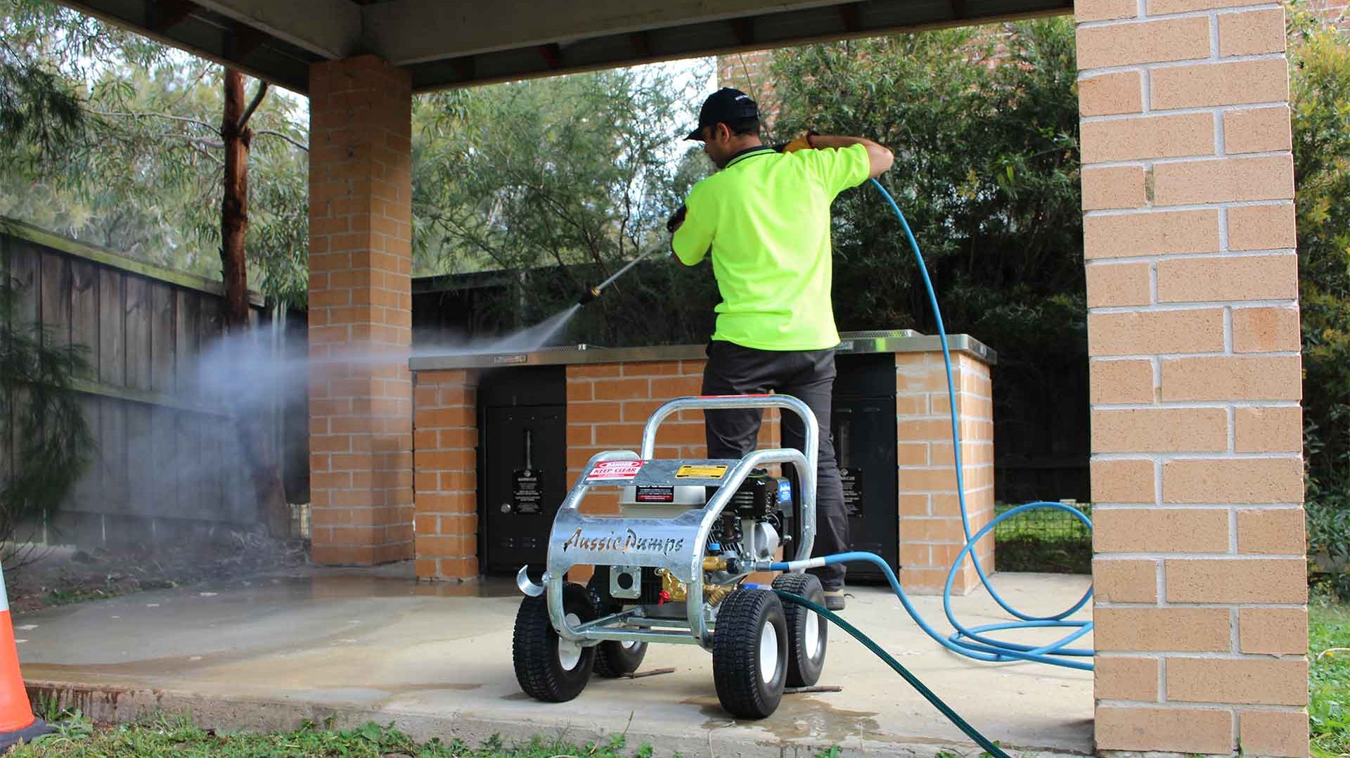 How to Choose the Right Pressure Washer for Residential and Commercial Use